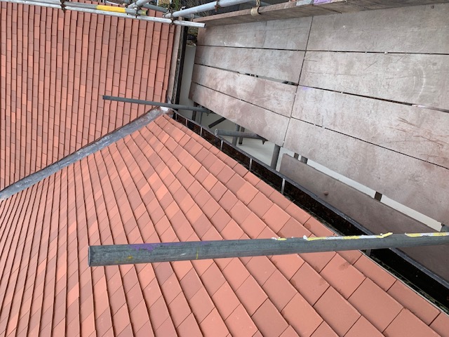 Roof Tiling